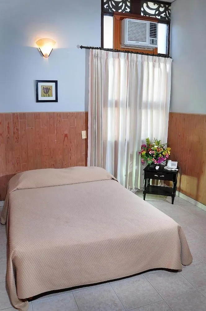 **  Hotel Bahia Blanca Santa Marta Frente Al Mar Colombia